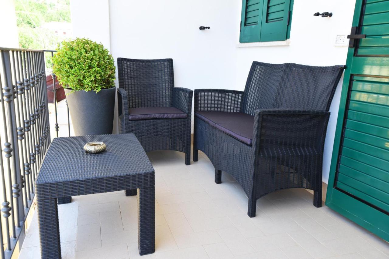 Chez Luke Apartments In أَجيرولا المظهر الخارجي الصورة