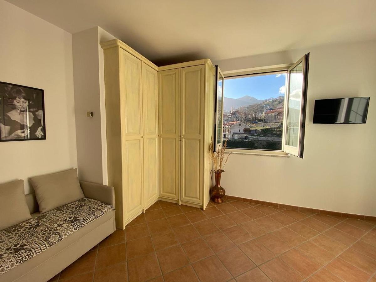 Chez Luke Apartments In أَجيرولا المظهر الخارجي الصورة